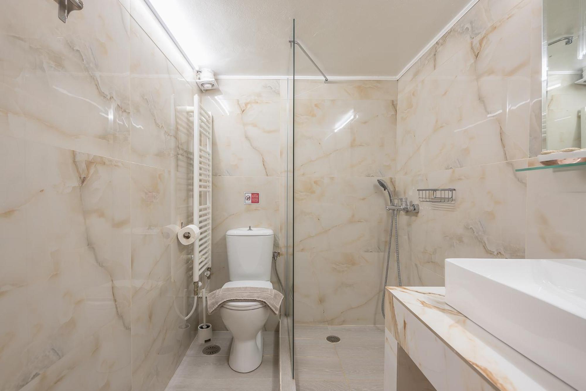 Modern Apartment 200M From Acropolis 100Mbps Netflix Athena Bagian luar foto