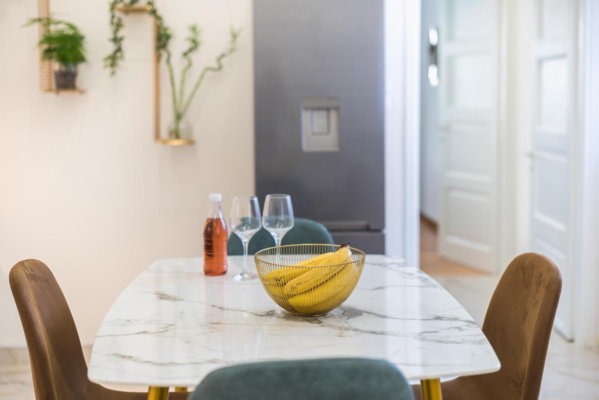 Modern Apartment 200M From Acropolis 100Mbps Netflix Athena Bagian luar foto